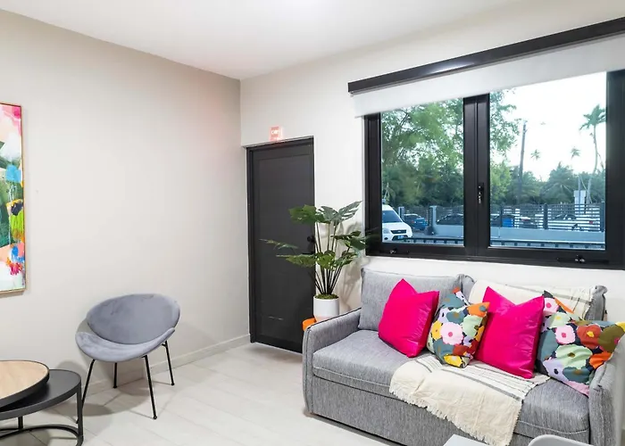 Aqua Villas Del Mar Apt 6 - 1 Bedroom Ada-Accessible Beachfront Oasis