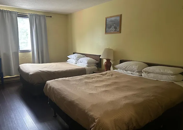 Villagers Inn