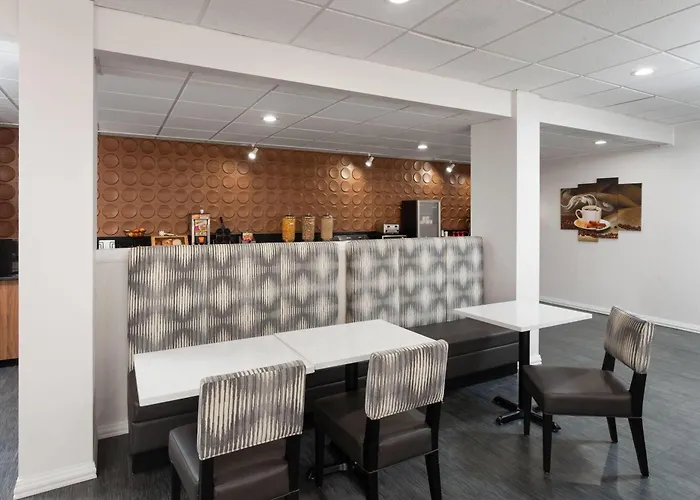 Wingate By Wyndham Sheboygan