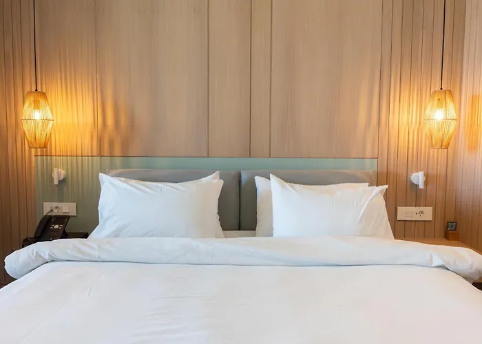 Oakridge Hotel & Spa