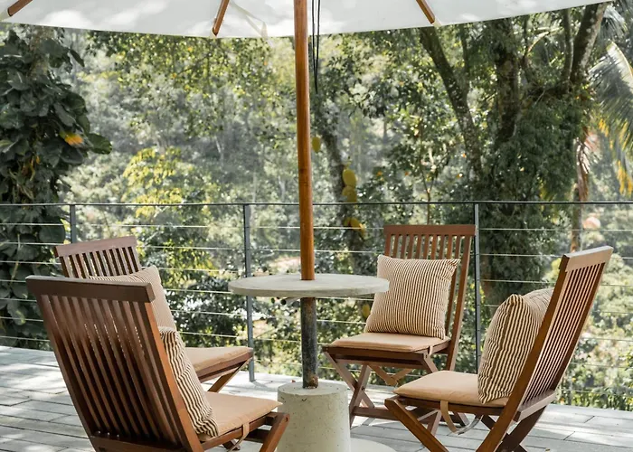 Glenross Living - A Collection Of 7 Private Pool Villas And 3 Colonial Suites