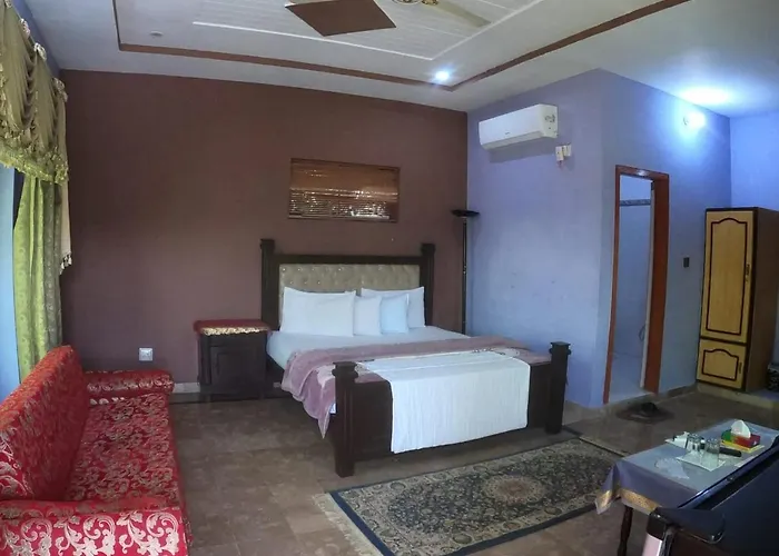 Lake View Hotel And Resort