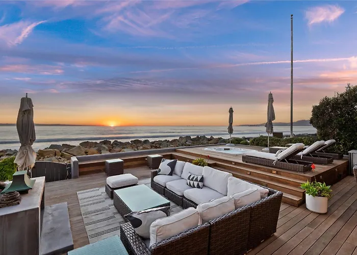 Seacliff Beach Retreat - Amazing Beachfront For Family Of 6
