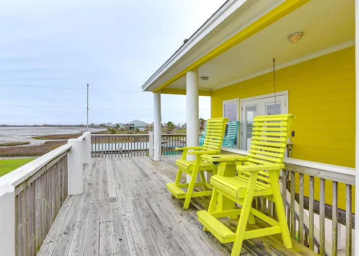 Walk To Beach! Bayfront Coastal Gem In Gilchrist