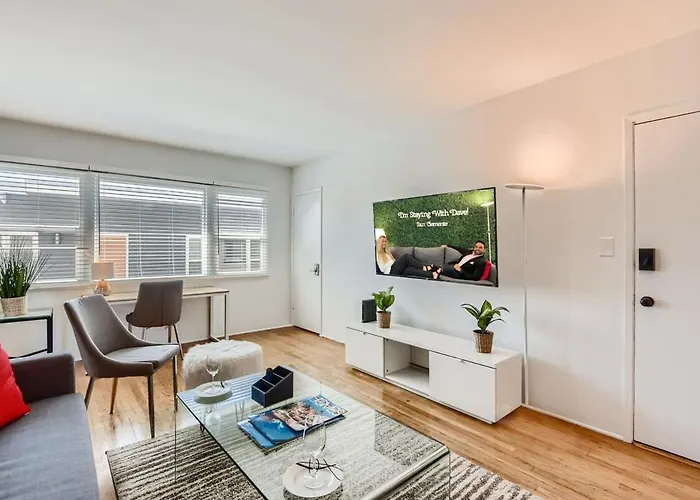 Walk To Beach - King Apt In #1 Area - Ab