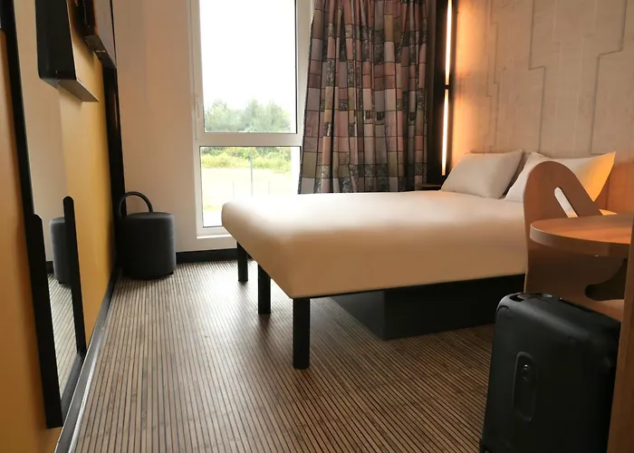 B&B HOTEL Carcassonne Rocadest La Cité
