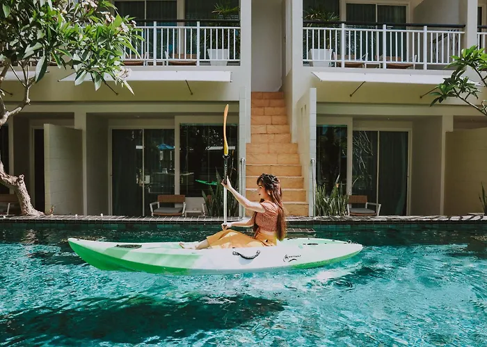 A2 Pool Resort, Phuket Town - Scheduled Shuttle To Phuket Old Town