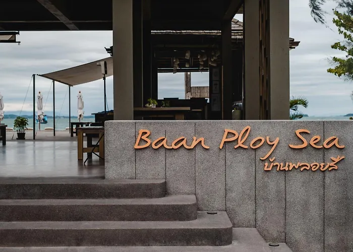 Baan Ploy Sea