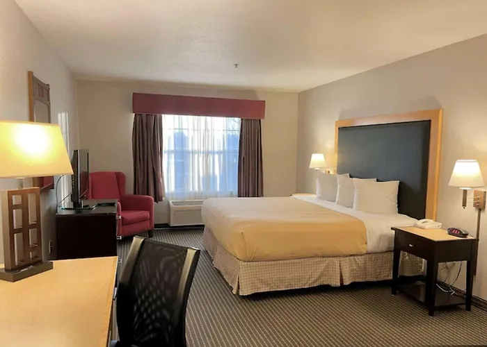 Holiday Inn Express & Suites Zion By Ihg - Great Lakes-Free Breakfast And Naval Base Shuttle