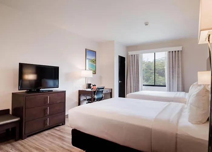 Comfort Inn & Suites Tobago