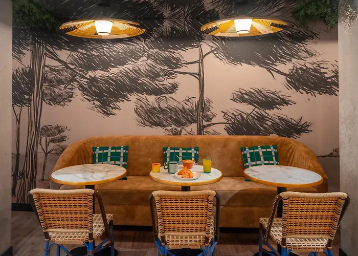 Chachacha Hotel