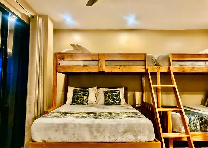 Southseas Beach Resort And Dive Center
