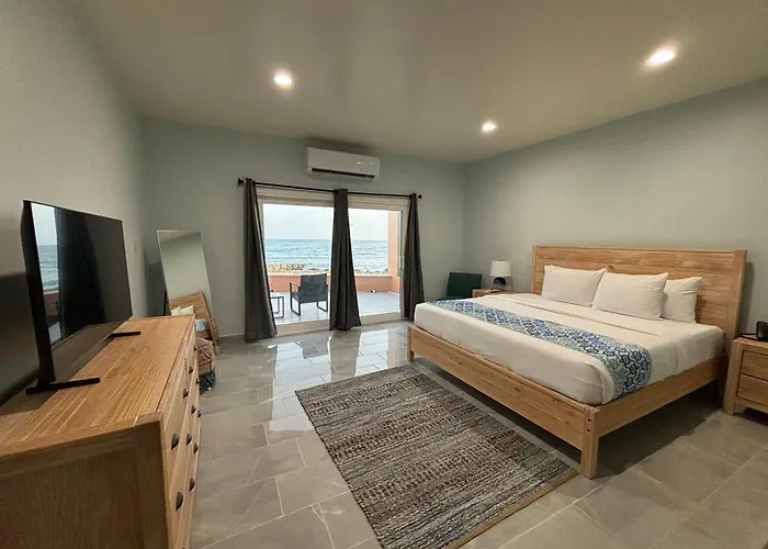 Grapetree Bay Hotel And Villas