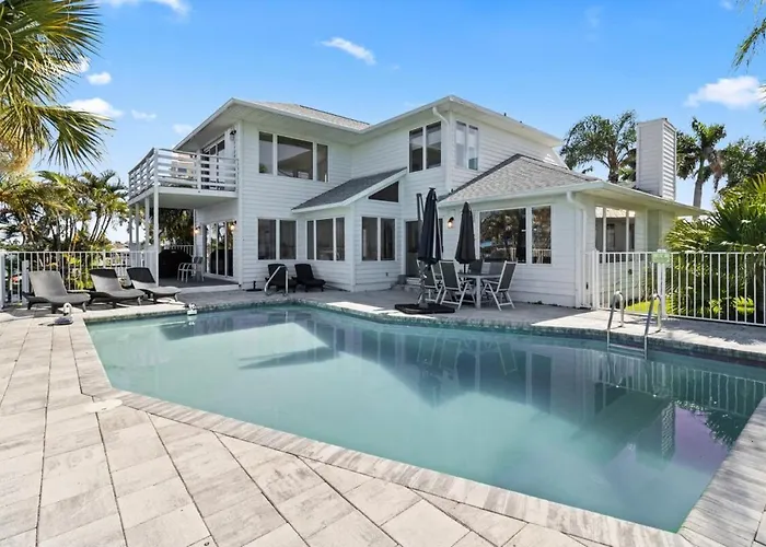 Luxury Pool Villa Located On The River In A Fantastic Location