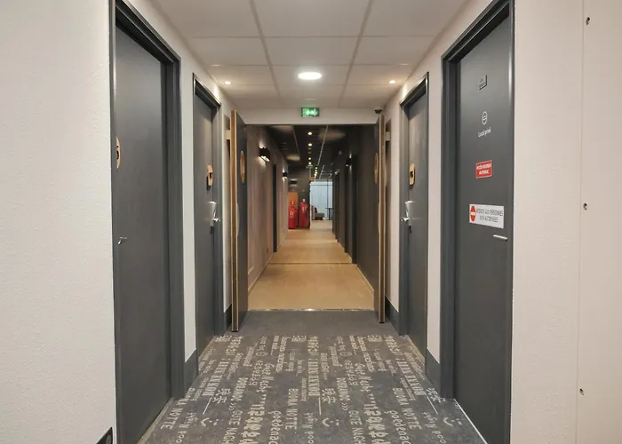 B&B HOTEL Carcassonne Rocadest La Cité