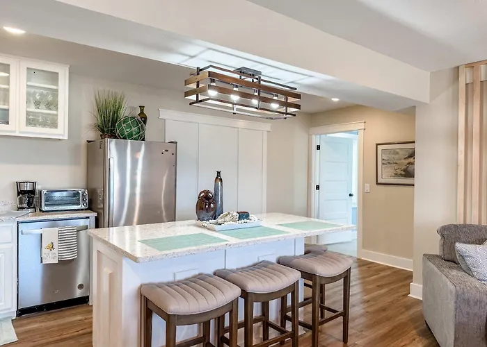 7 Seas Ocean Breeze Sleeps Kitchens St George Island Pet Friendly Family