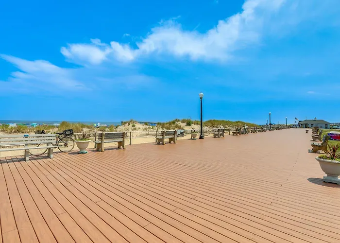 Stroll To Ocean Grove Boardwalk & Beach: Sleek Apt