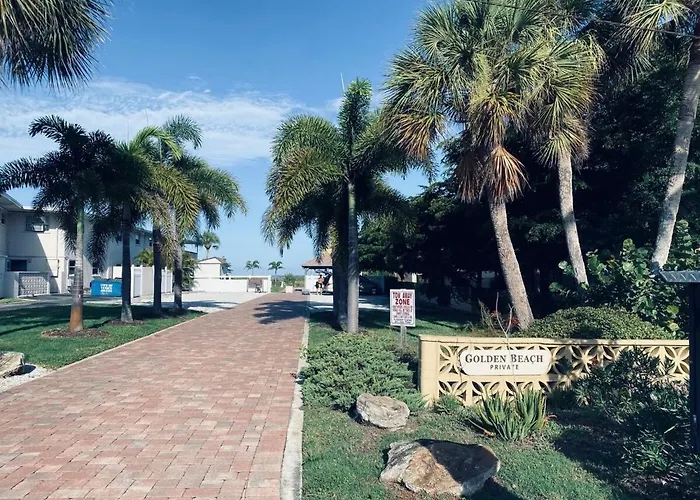 2 Bedroom Home With Private Beach Access To Golden Beach - Luna Sea