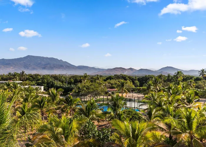 Marea Beachfront Villa H48