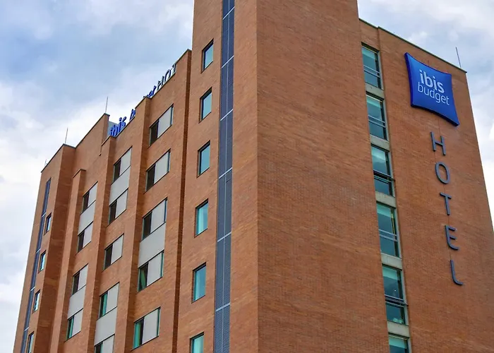Ibis Budget Medellin Itaguei Metro