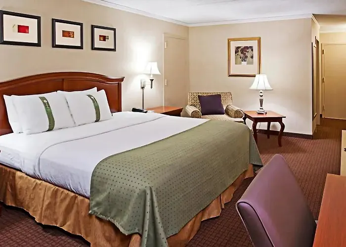 Days Inn By Wyndham Warren