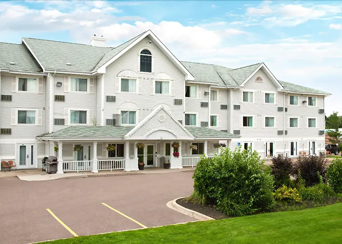 Travelodge Suites By Wyndham Moncton