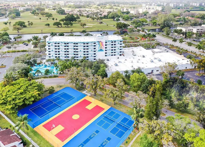 Chateau Mar Golf Resort, Trademark Collection By Wyndham