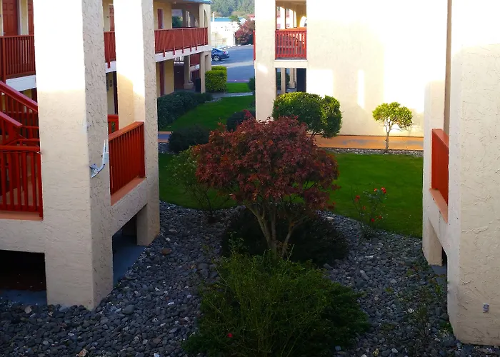 Quality Inn & Suites Crescent City Redwood Coast