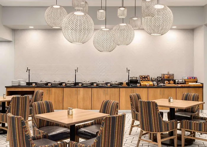 Doubletree By Hilton Fort Myers At Bell Tower Shops