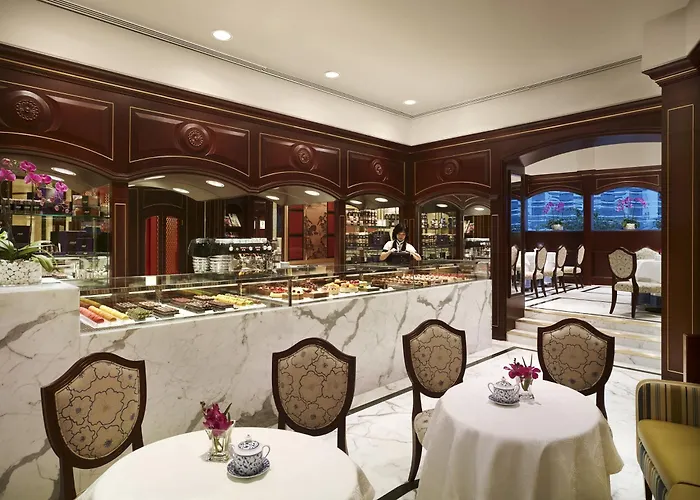 Island Shangri-La, Hong Kong