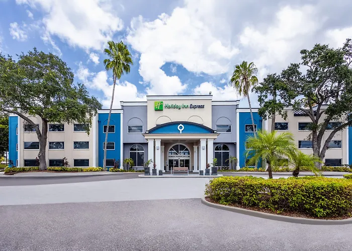 Holiday Inn Express Hotel Clearwater East - Icot Center By Ihg