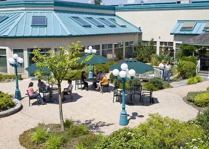 Powell River Town Centre Hotel