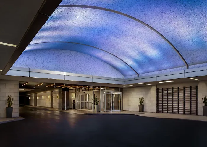 Le Centre Sheraton Montreal Hotel