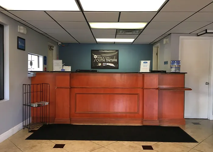 Hotel South Tampa & Suites
