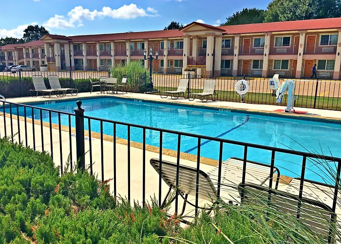 Best Western Palestine Inn