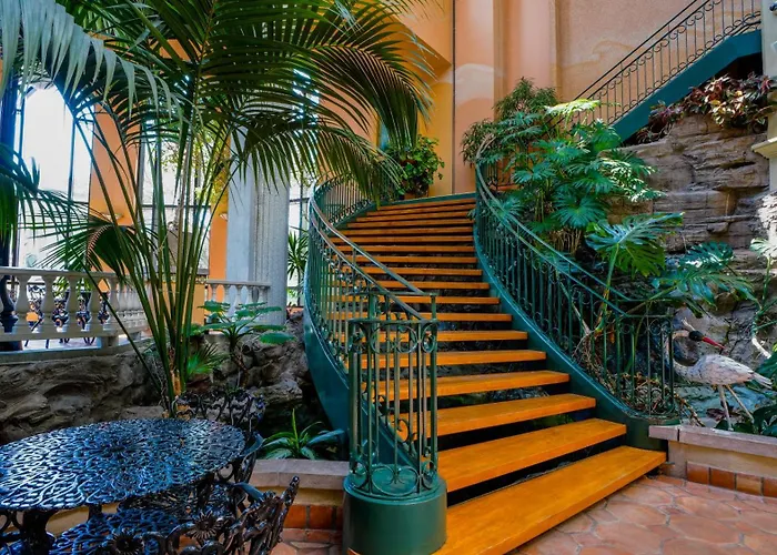 Hotel Plaza Quebec Par Jaro