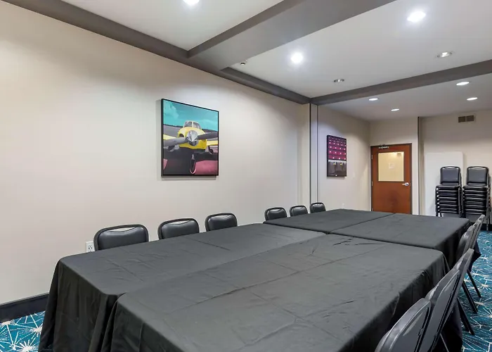 Best Western Plus Arlington North Hotel & Suites