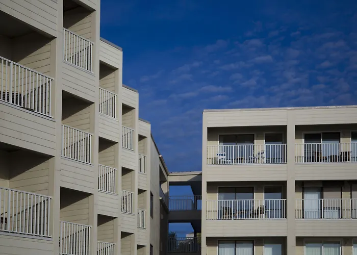 Sailport Waterfront Suites