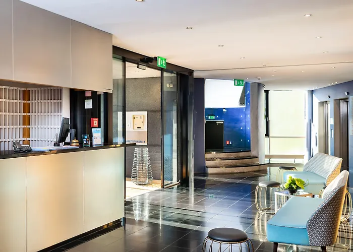 Plaza Hotel & Living Frankfurt