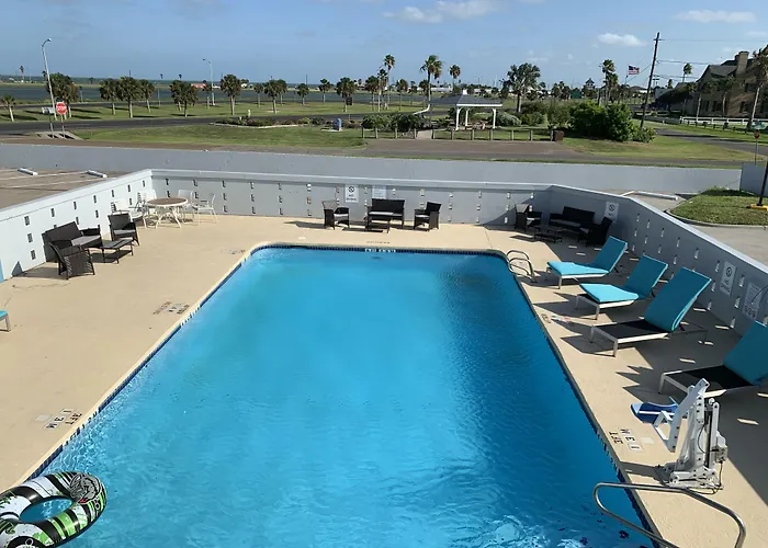 Days Inn By Wyndham Rockport Texas