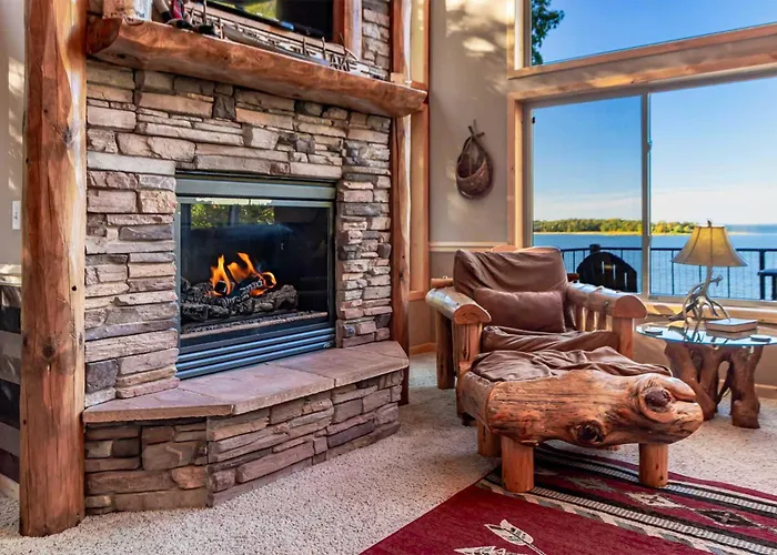 Spacious Leech Lake Home On 2 Private Acres, 200' Of Lake Shore 15 Minutes To Walker With Boat Lift, Dock, Swimming, Fire Pit
