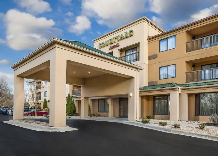 Courtyard By Marriott Lynchburg
