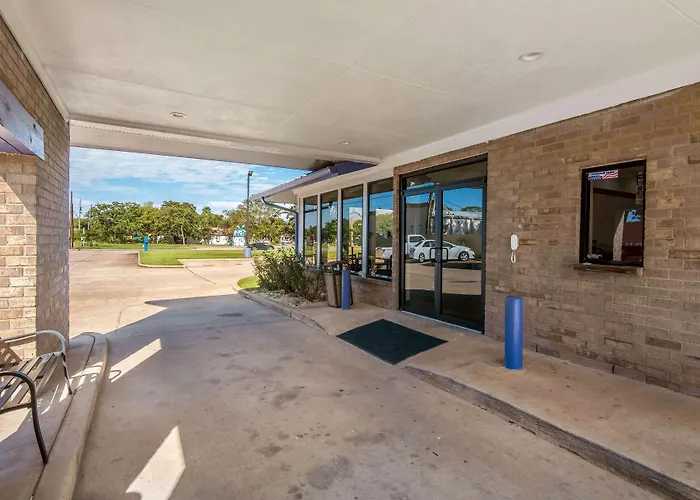 Motel 6-Freeport, Tx