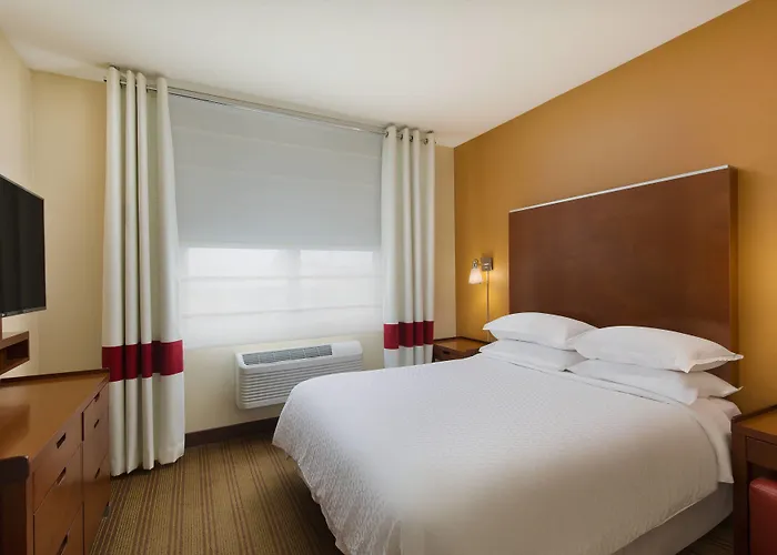 Four Points By Sheraton Portland East