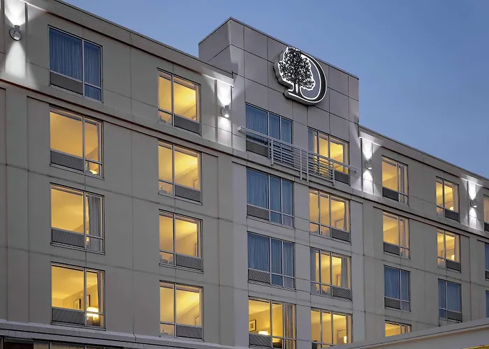 Doubletree By Hilton Hotel Boston Bayside