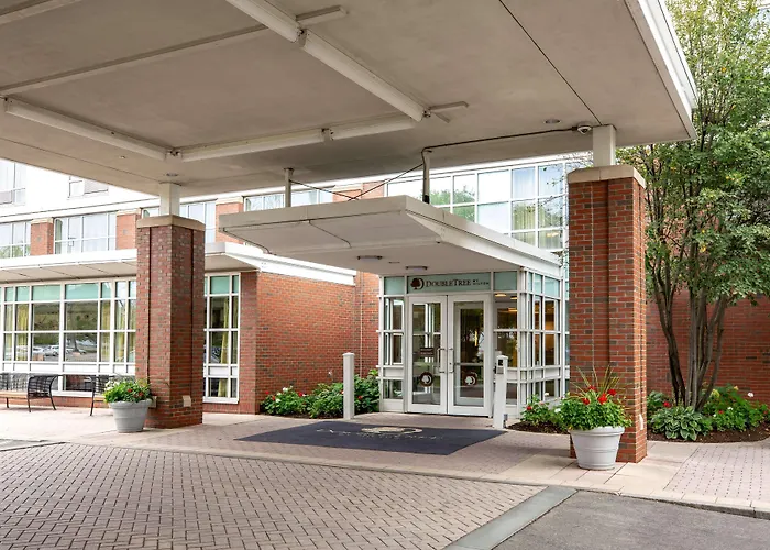 Doubletree By Hilton Hotel Boston Bayside