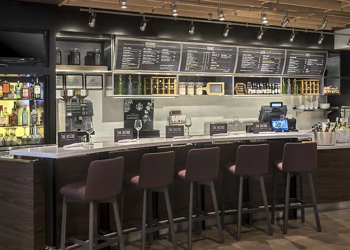 Courtyard By Marriott Jersey City Newport