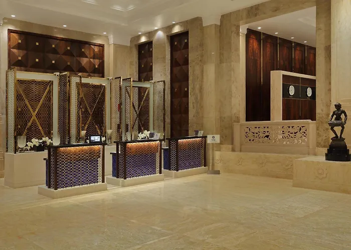 Sheraton Grand Pune Bund Garden Hotel