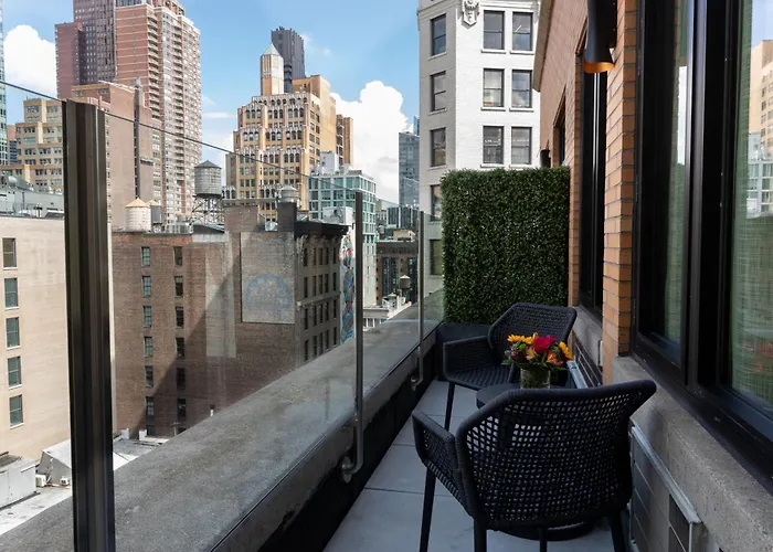 Broadway Plaza Hotel
