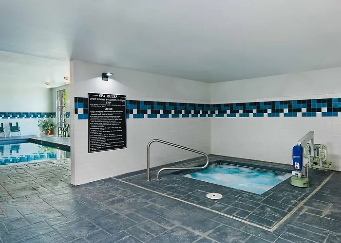 Oxford Suites Yakima